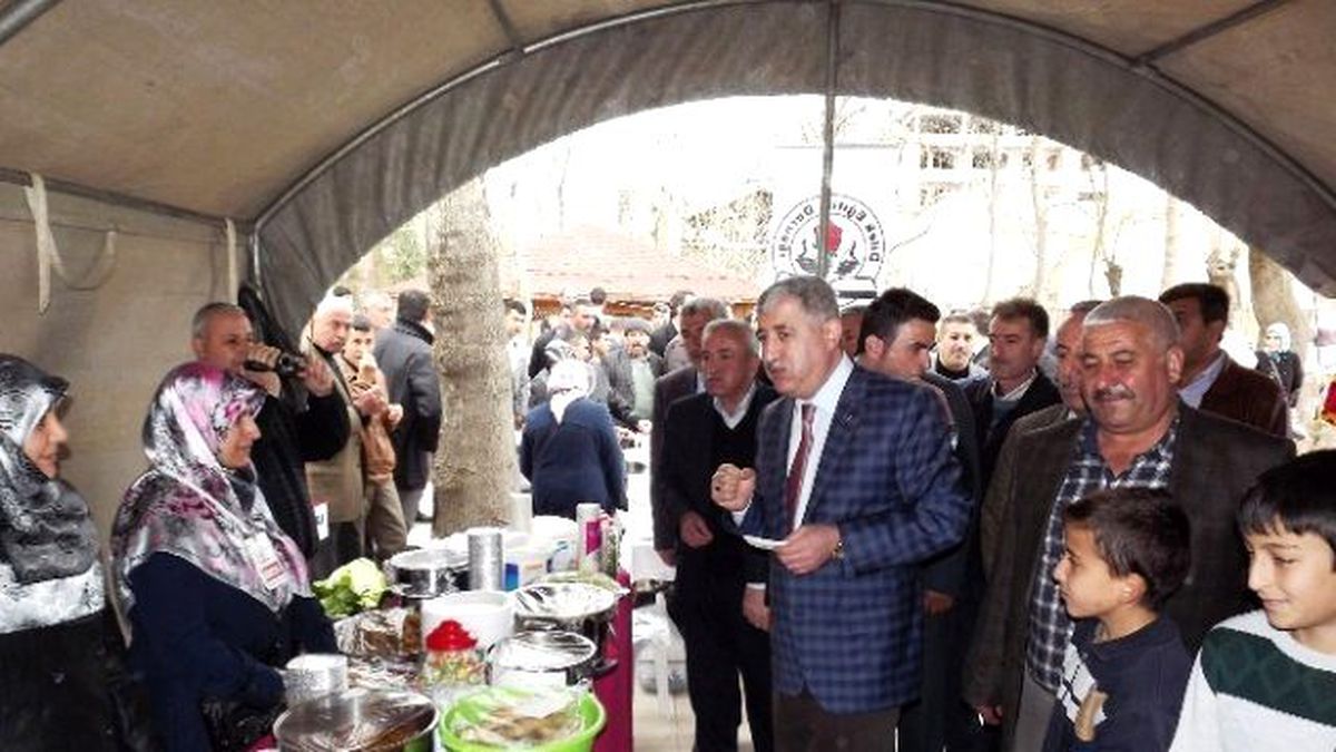 Dilekliler\'den Anlamlı Kermes
