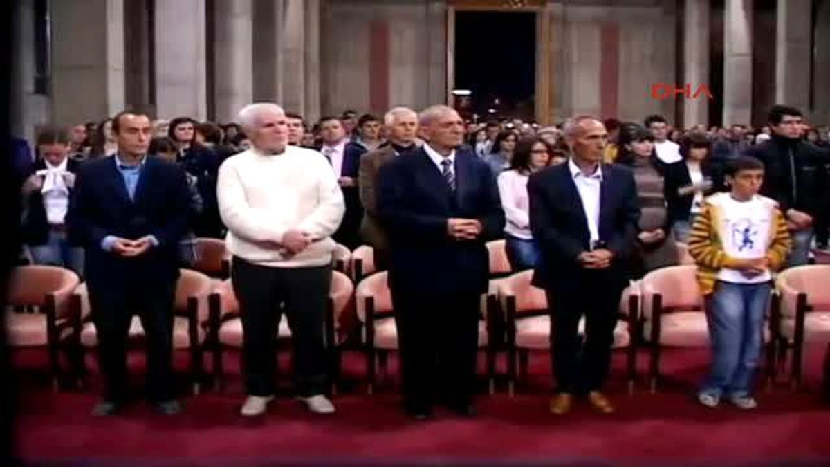 Kosova\'da Ortodokslar Paskalya Kutladı...