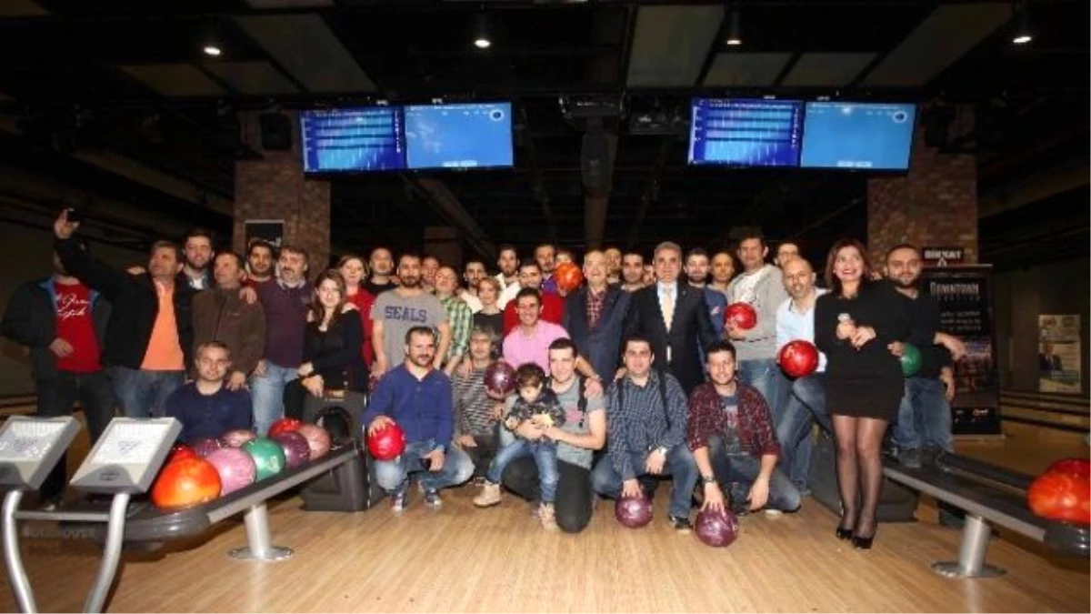 Yenimahalle\'den Medya Mensuplarına Bowling Molası