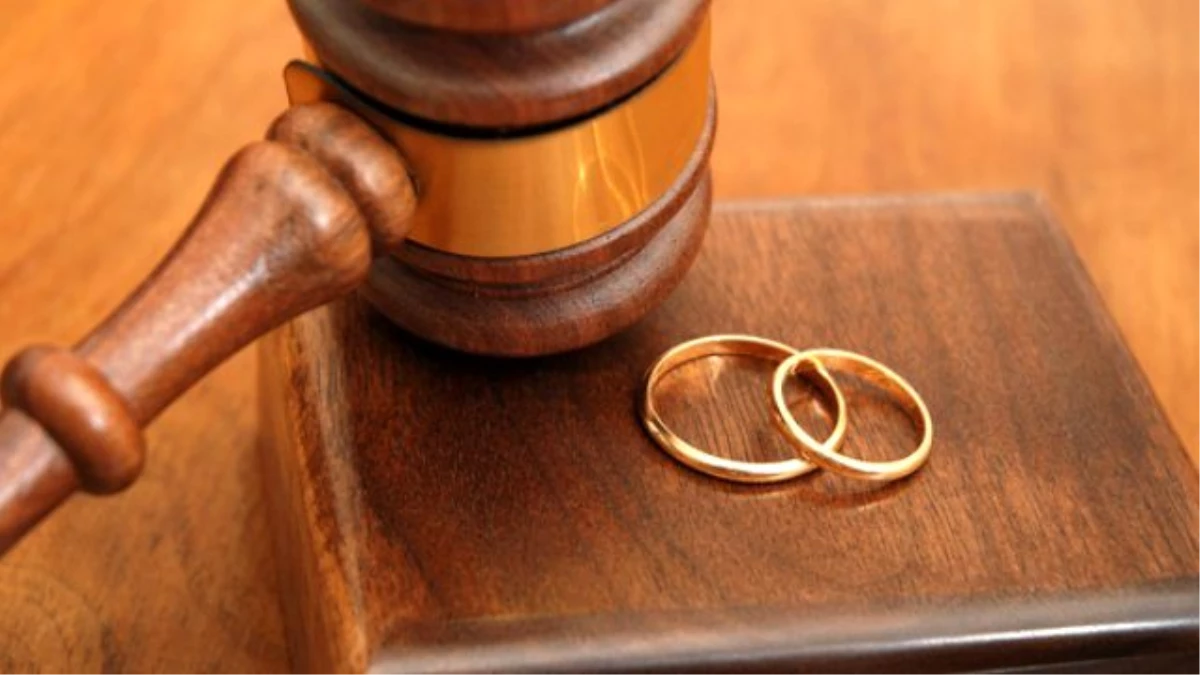 10 Gün Evli Kalan Çift, 5 Yıl Sonra Boşandı