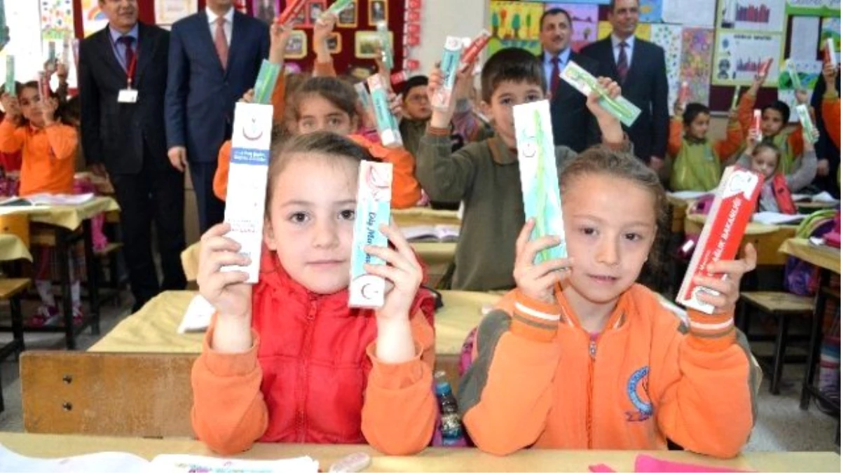 Çerkezköy\'de Öğrencilere Ağız ve Diş Sağlığı Eğitimi Verildi
