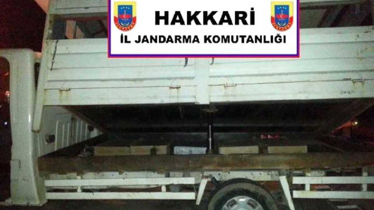 İki Araçtan 22 Bin 210 Paket Kaçak Sigara Çıktı