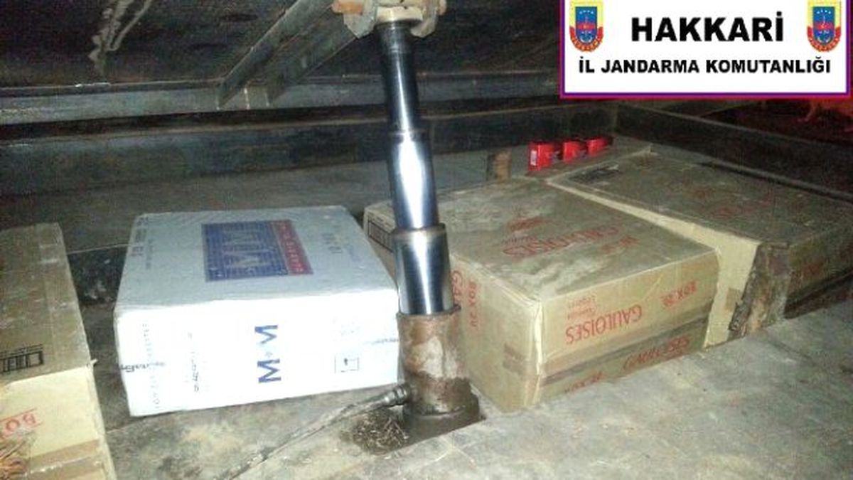 Hakkari\'de 22 Bin Paket Kaçak Sigara Ele Geçirildi