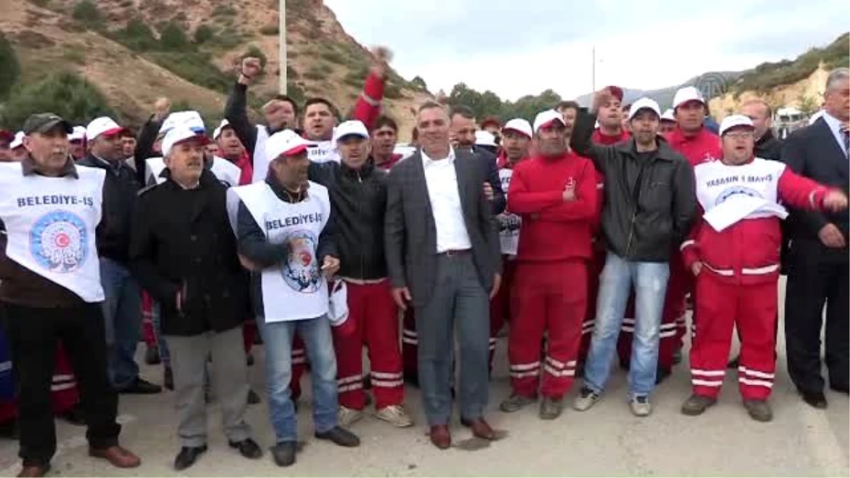 İzmir\'de İşten Çıkarılan İşçiler İçin Eylem