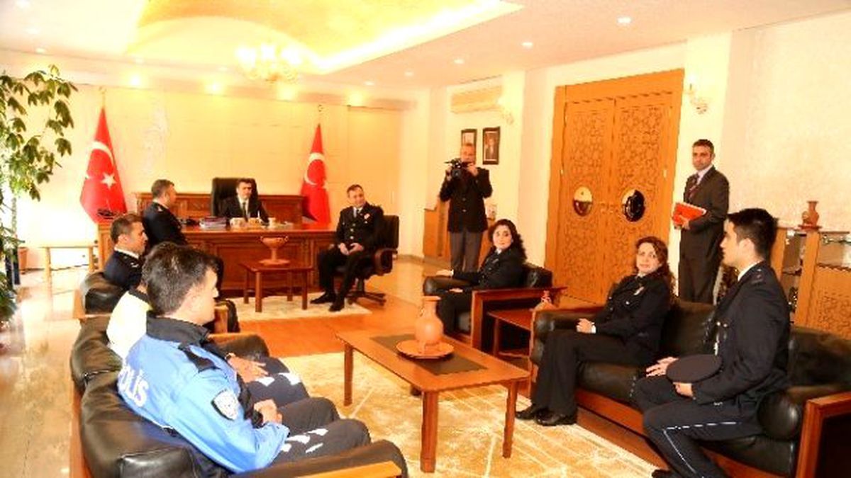 Polis Haftasında, Emniyet Teşkilatı\'ndan Vali Düzgün\'e Ziyaret