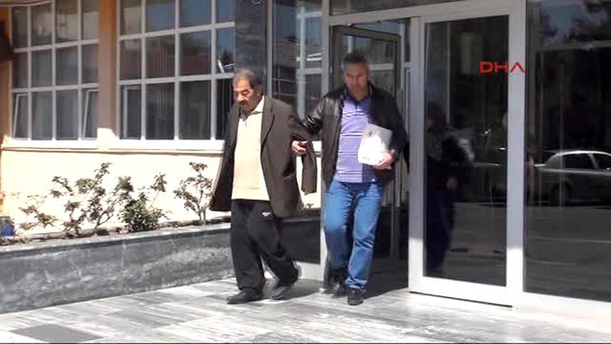 Samsun 78 Yaşında Camide Hırsızlıktan Gözaltına Alındı