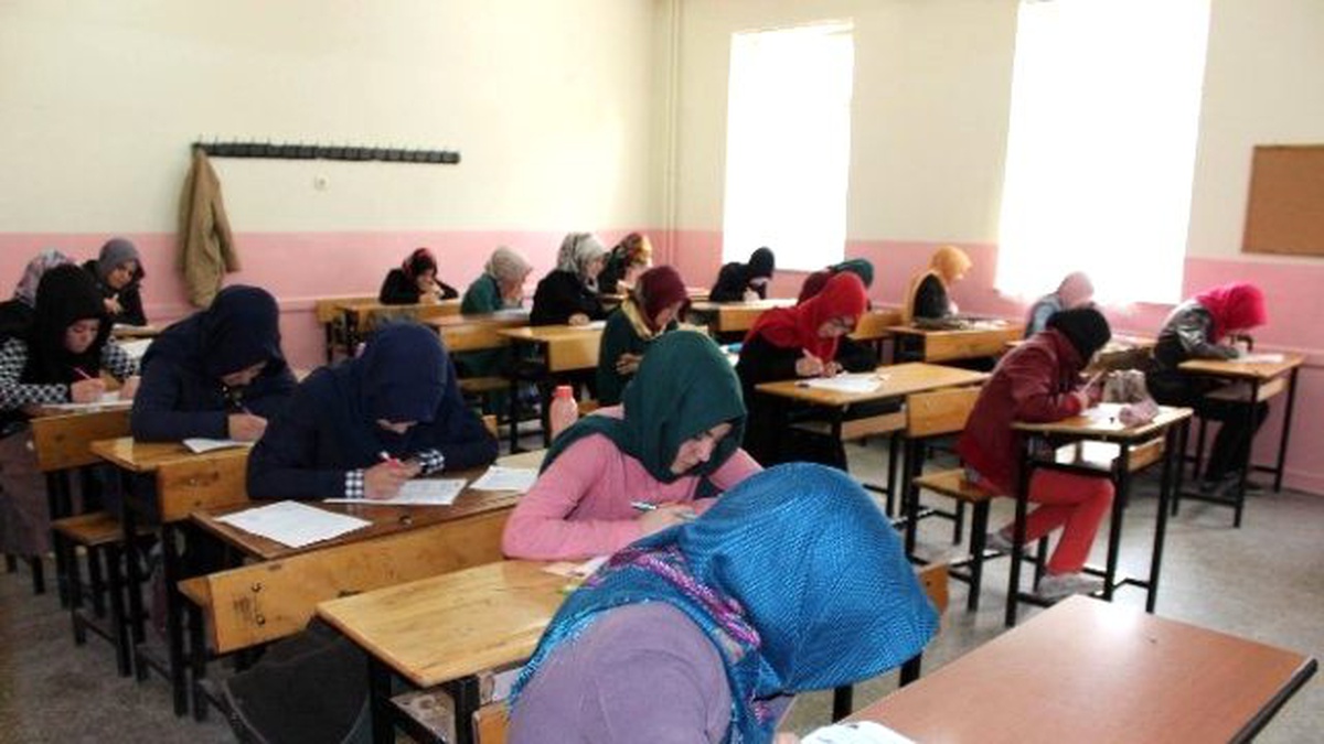 Sivas\'ta \'Önce Namaz\' Konulu Bilgi Yarışması Yapıldı