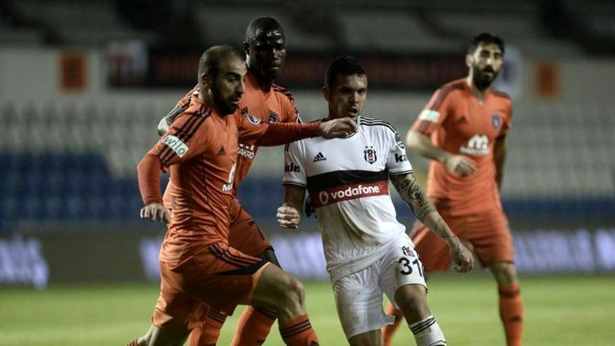 Spor Toto Süper Lig: Beşiktaş 0-0 Başakşehir