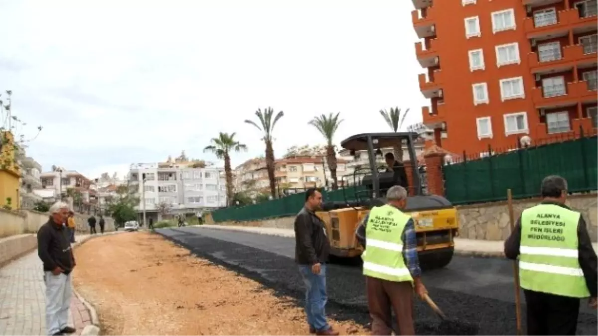 Atatürk Evi Kuzeyinde Açılan İmar Yolu Asfaltlanıyor