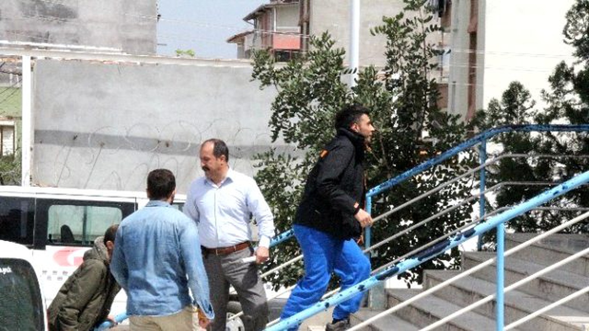 Sınırda Yakalanan İngiliz Vatandaşlarının İşlemleri Sürüyor