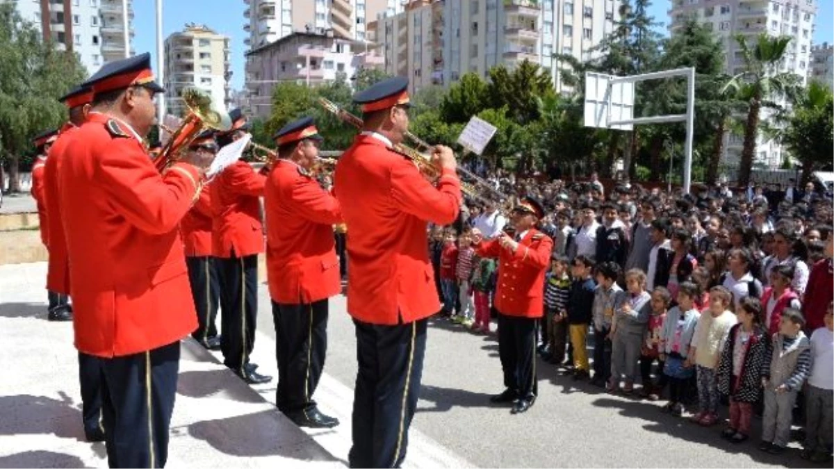 Büyükşehir Bandosu Öğrencilerle Buluştu