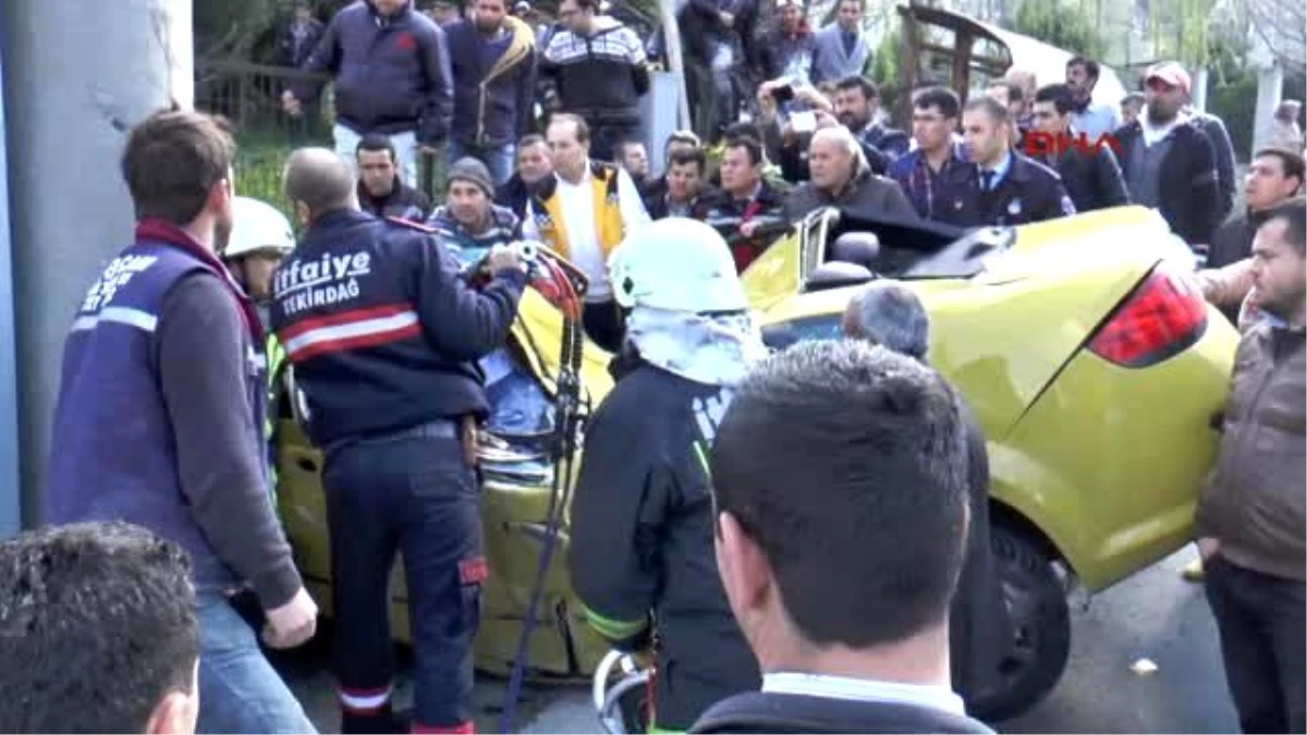 Çerkezköy - Hurda Yığınına Dönen Otomobilin Sürücüsü Ağır Yaralandı