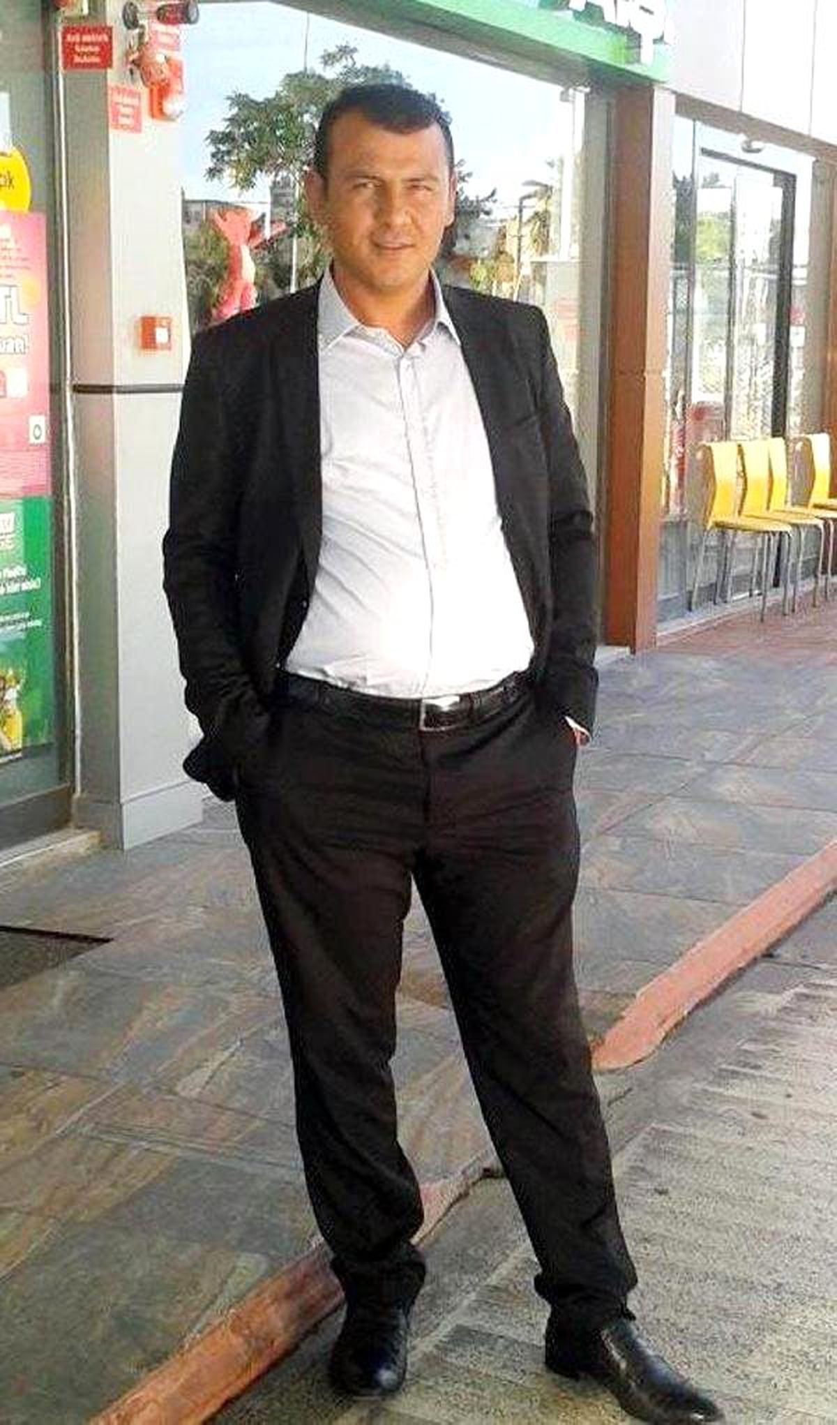 Eşinden Mesajla Af Dileyip Kendini Astı