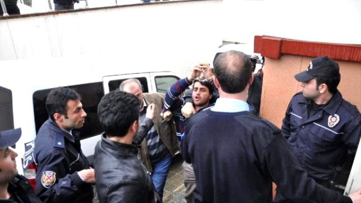 Fenerbahçe Otobüsüne Saldırıda 2 Şüphelinin Sorgusu Sürüyor (2)