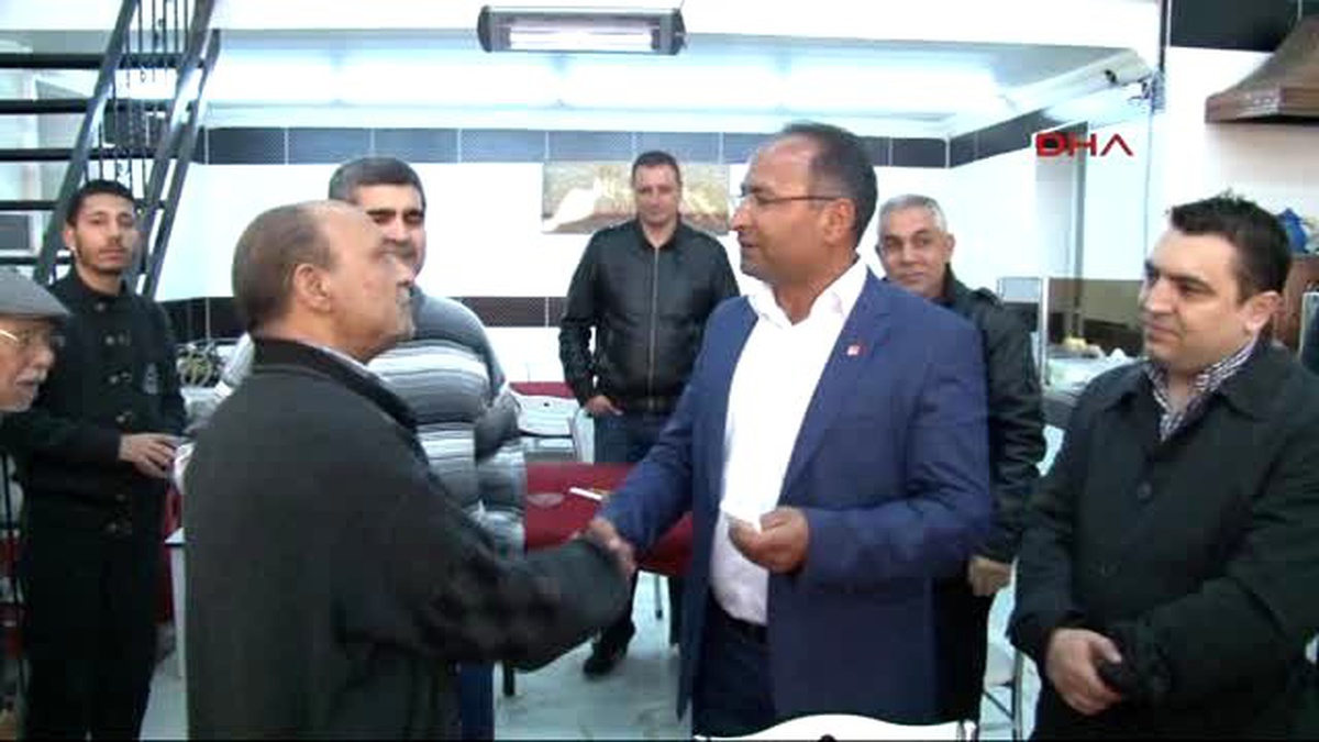İzmir CHP\'nin İzmirli Roman Adayı, Çalışmaya Kendi Mahallesinden Başladı 3-