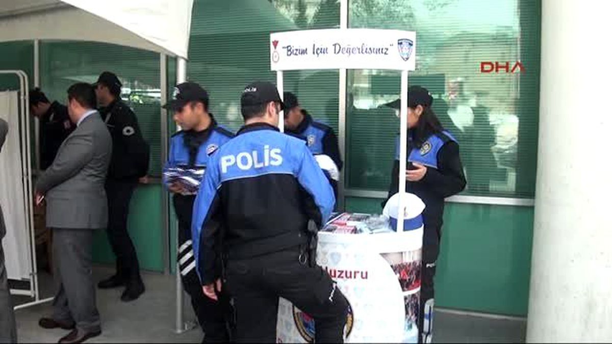 Kahramanmaraş\'ta Polisler Kan Bağışladı