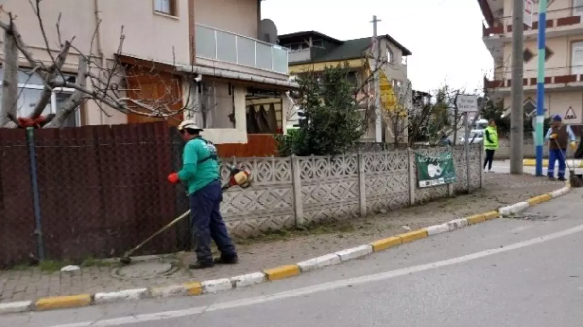 Kartepe\'de Bahar Bakım Çalışmaları Hız Kazandı