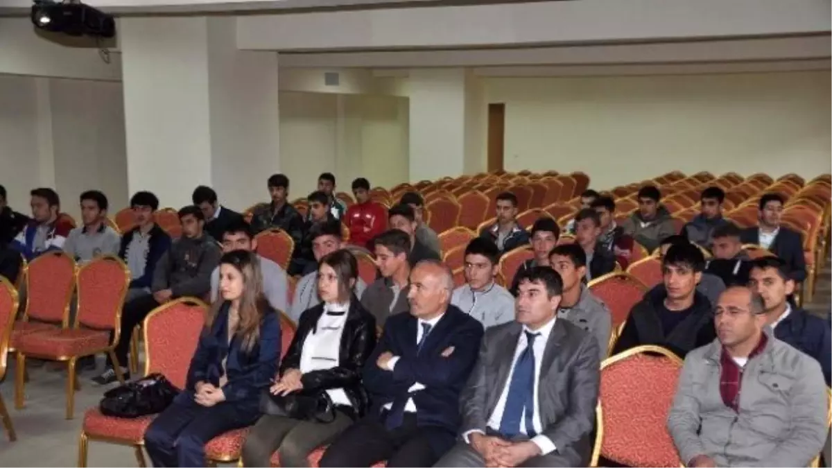 Meslek Lisesi Öğrencilerine Yurtdışı Bilgilendirme Toplantısı