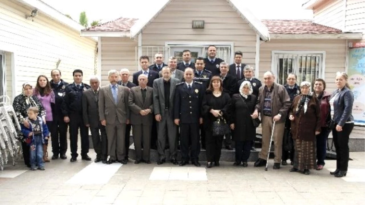 Salihli İlçe Emniyet Teşkilatı Şehit Polis Ailelerini Unutmadı