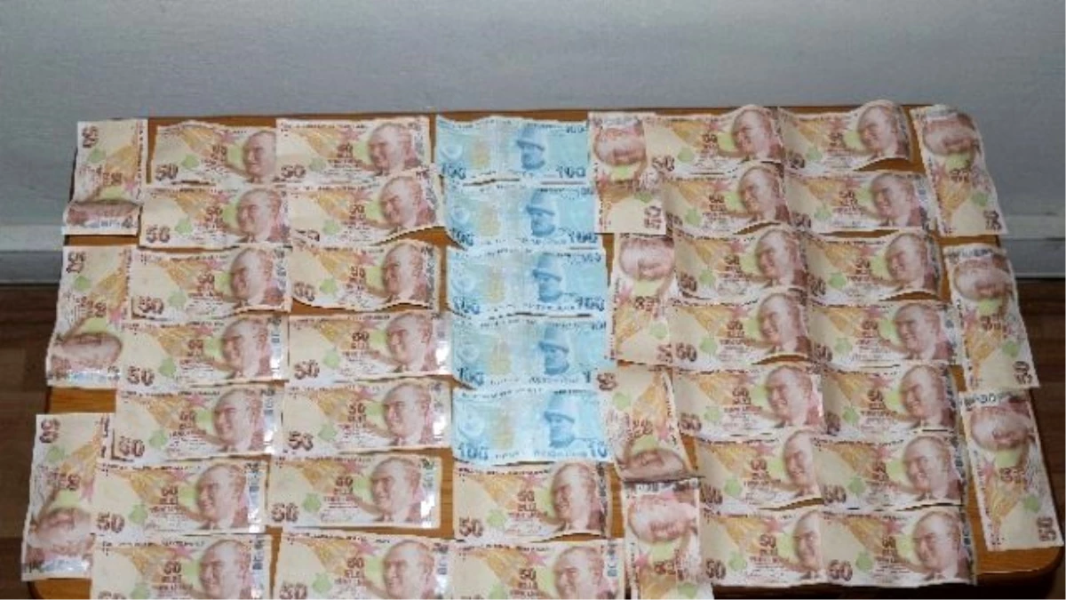 Tosya\'da Piyasaya Sahte Para Süren 3 Kişi Yakalandı