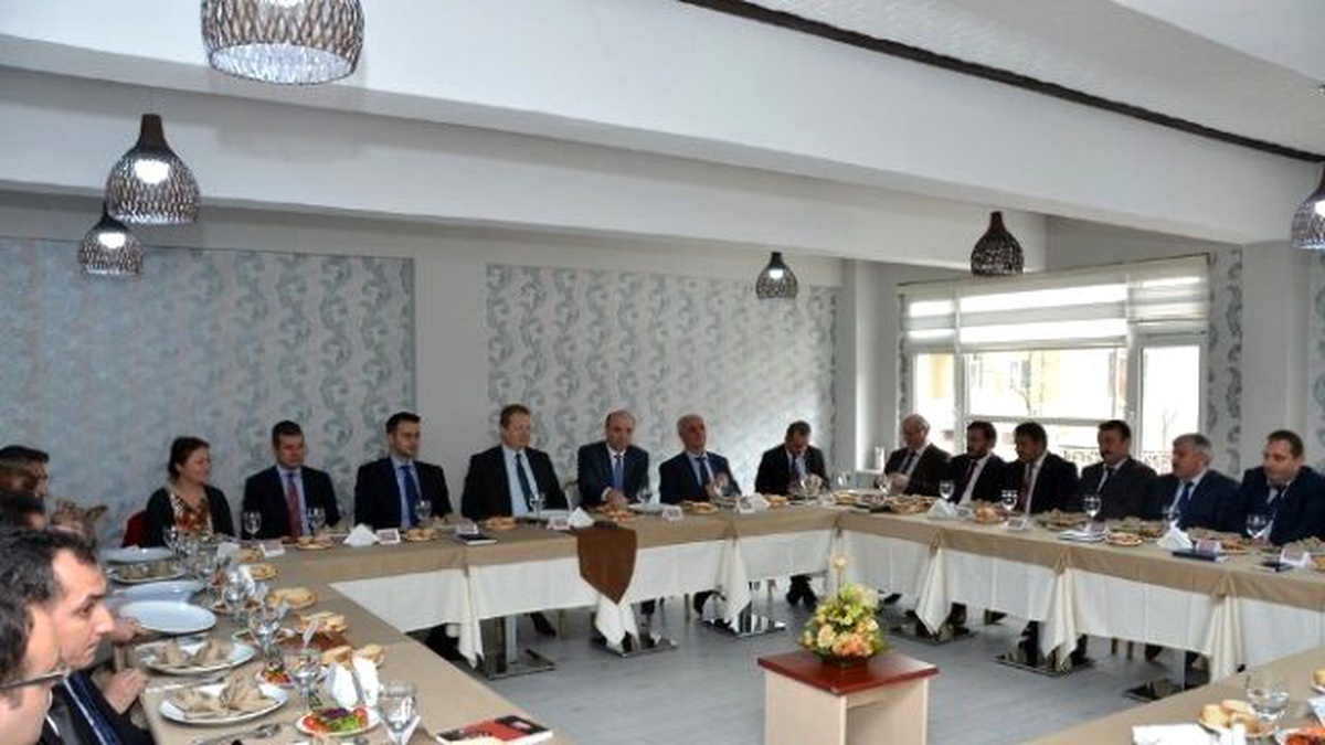 Vali Yavuz\'dan \'Empati Yapın\' Talimatı