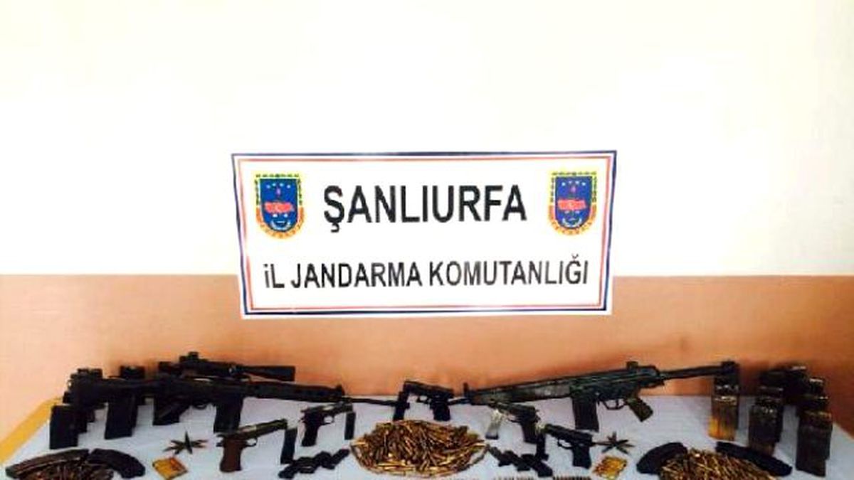 Viranşehir\'de 2 Tüfek ve 5 Tabanca Ele Geçirildi
