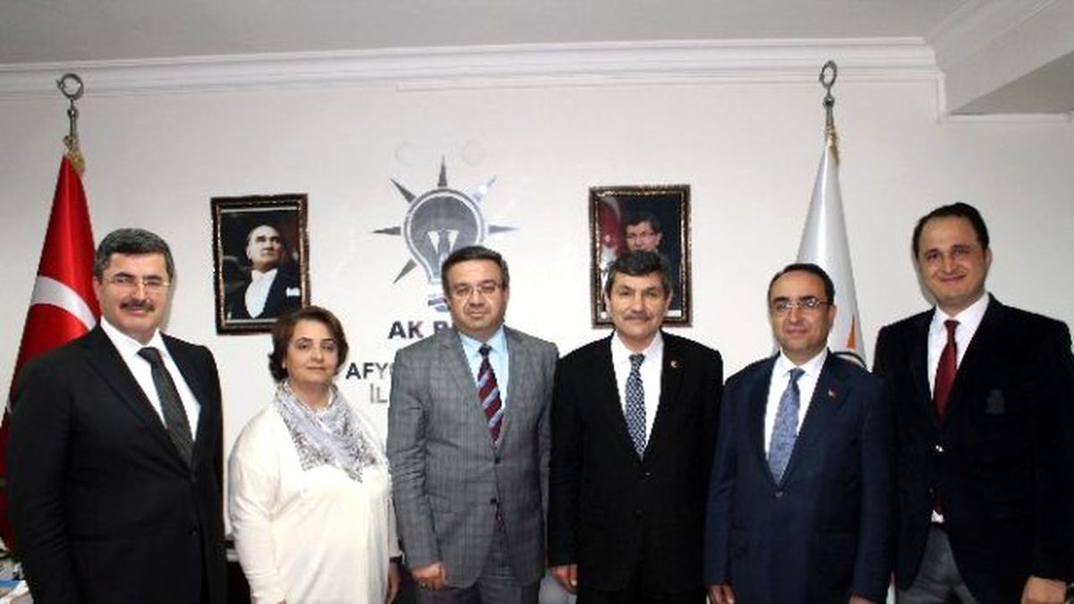 AK Parti Afyonkarahisar İl Başkanı Yurdunuseven, Milletvekili Adaylarıyla Bir Araya Geldi