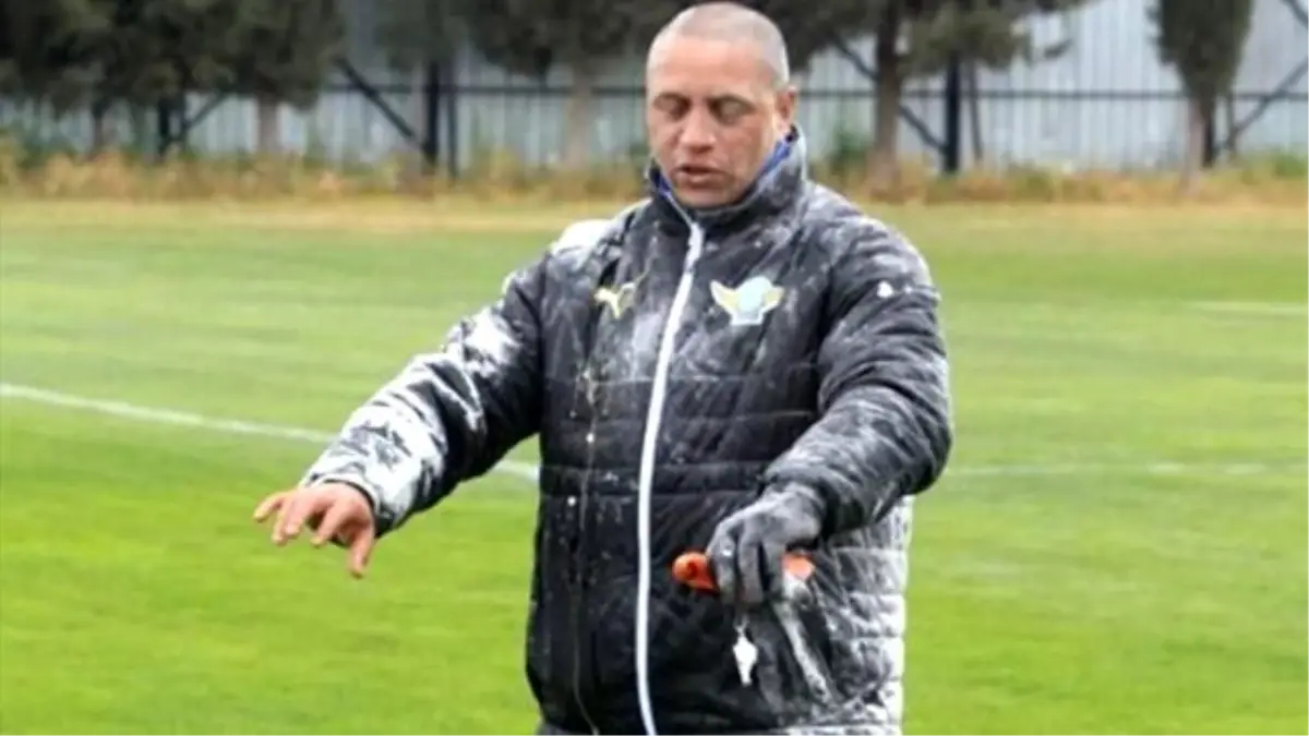 Akhisar Belediyespor\'da Roberto Carlos\'a Brezilya Usulü Kutlama