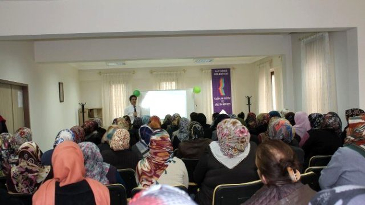 Altındağlı Annelere Yol Gösteren Seminer