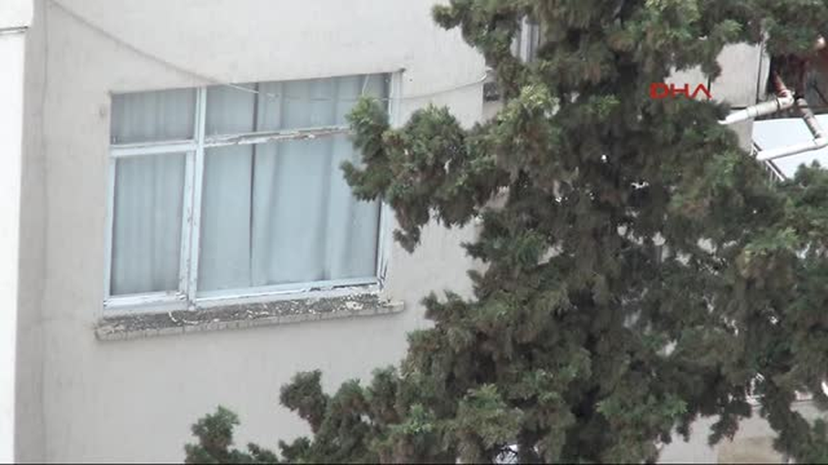 Antalya\'ya Yağmurla Dolu da Etkili Oldu