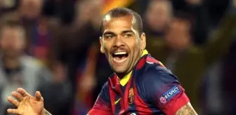 Dani Alves, Barcelona Defterini Kapatıyor