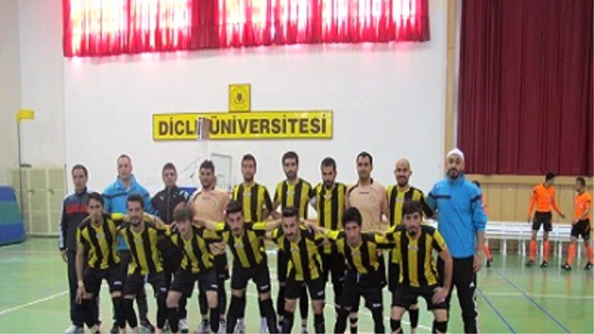 Dicle Futsal Takımı Namağlup Yoluna Devam Ediyor