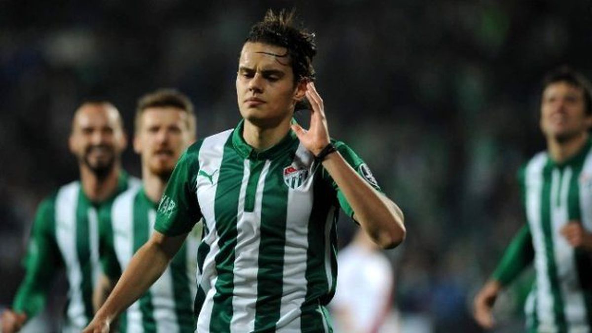 Sturtgart, Enes Ünal\'a Talip