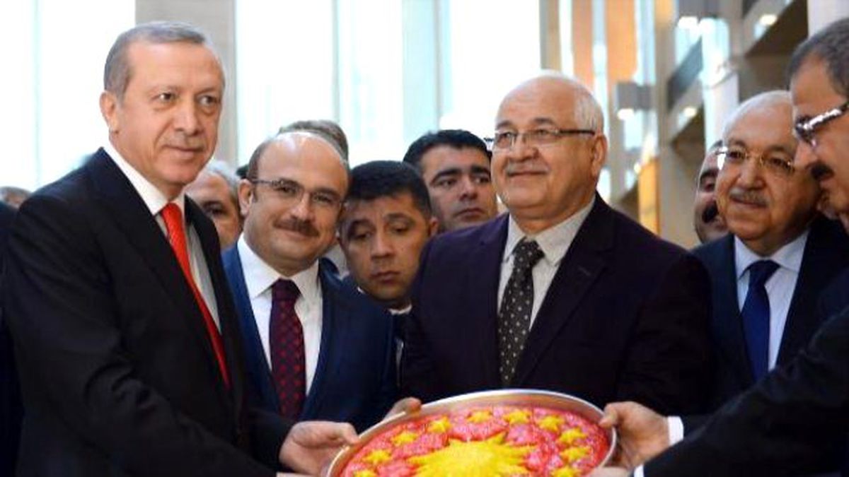 Erdoğan: Kriz Tellalları İstediği Kadar Bağırsın Yatırımlardan Rahatsız Olan İnsanlardan Ben de...
