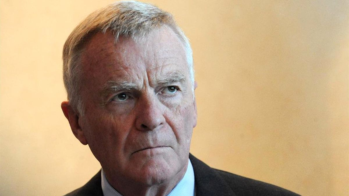 Fıa Başkanı Max Mosley: Formula 1 Bu Şekilde Devam Ederse Batar