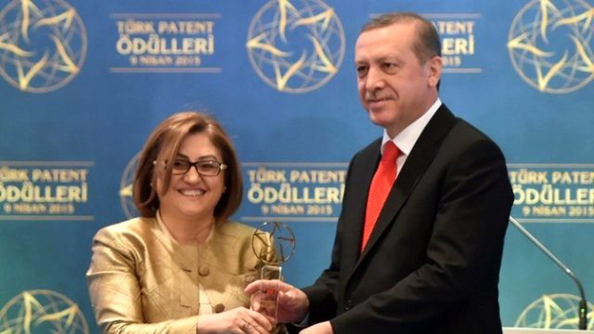 Gaziantep\'in "Marka Şehir" Ödülünü Fatma Şahin Aldı