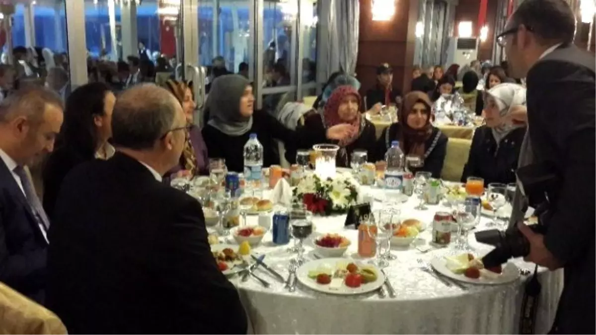 İstanbul Emniyeti\'nden Şehit ve Gazi Ailelerine Yemek