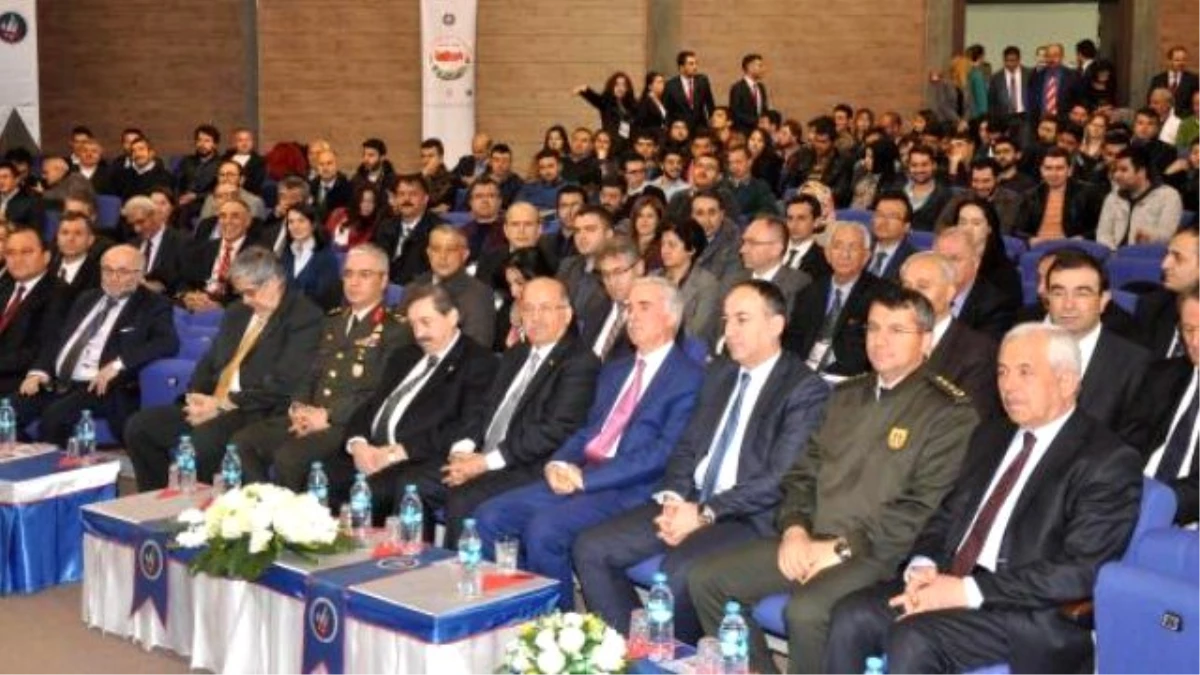 Kırıkkale Üniversitesi 1\'inci Savunma Sanayi Sempozyumu Başladı
