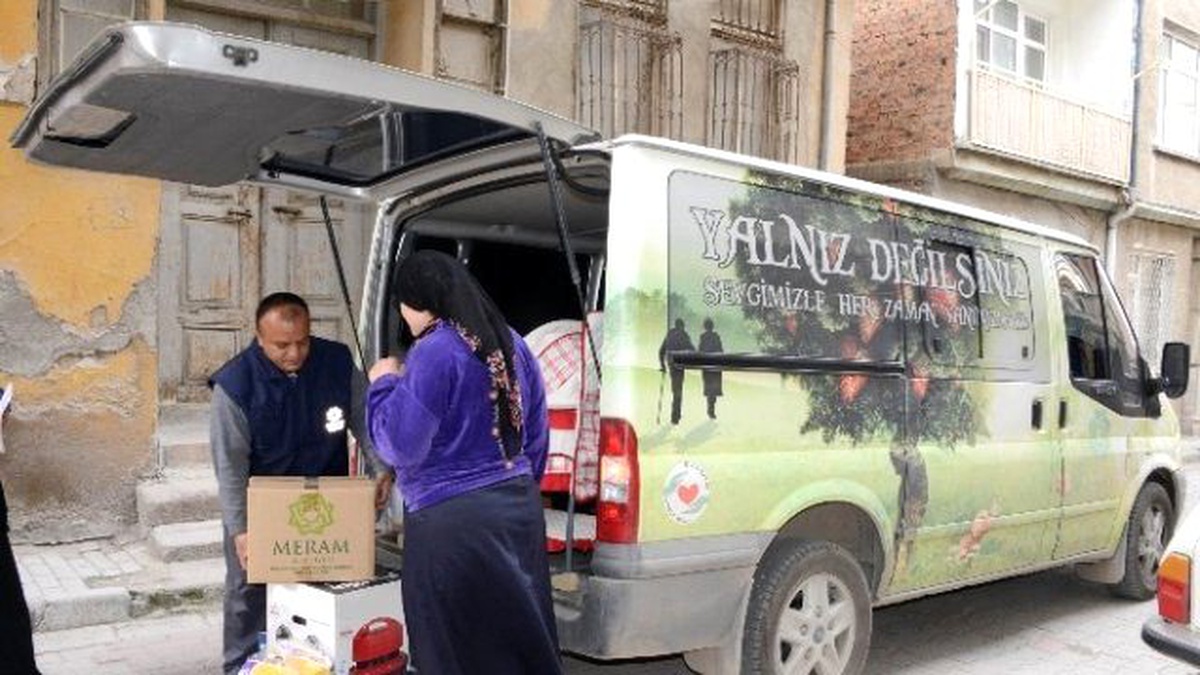 Kullanım Fazlası Eşyalar İhtiyaç Sahiplerine Ulaşıyor