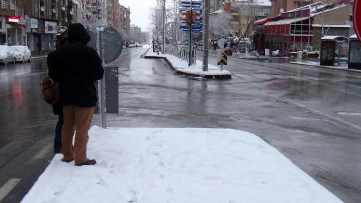 Kütahya\'ya Nisan Karı