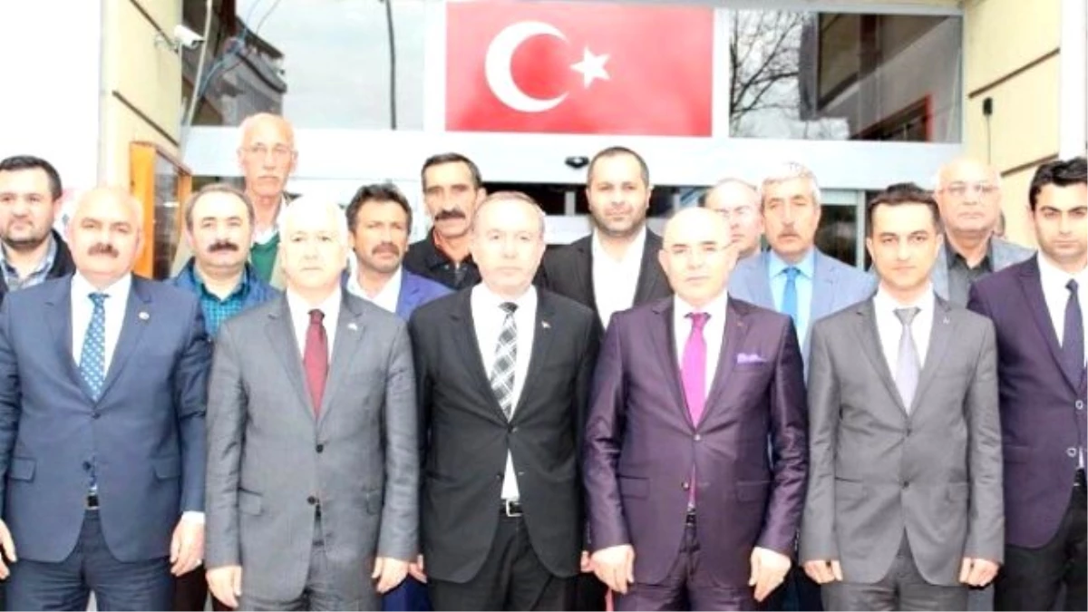 MHP Genel Başkan Yardımcıları Sıngurlu\'da