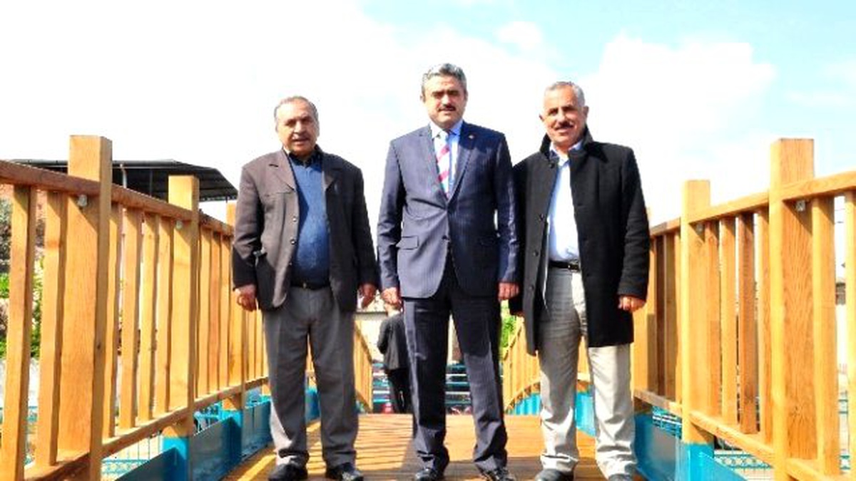Nazilli\'de İki Mahalle Asma Köprüyle Bağlandı