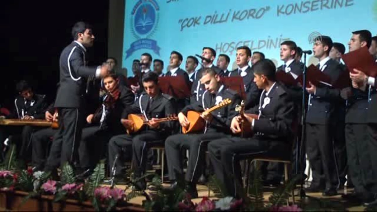 Polis Adaylarından Türkçe, Kürtçe ve Arapça Konser