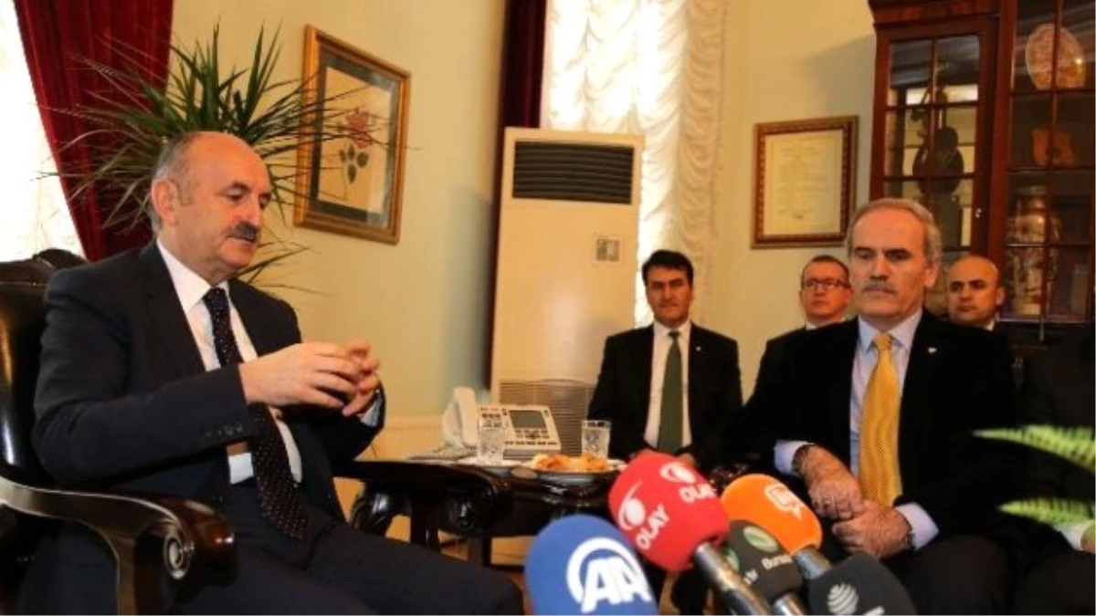 Sağlık Bakanı Müezzinoğlu\'dan Başkan Altepe\'ye Ziyaret