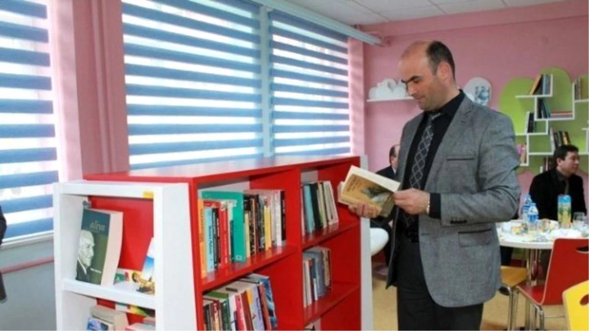 Salıpazarı Anadolu Lisesi Z-kütüphanesine Kavuştu