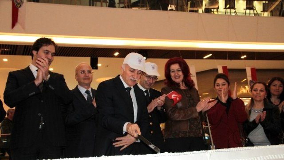 Samsun\'da Emniyet Teşkilatının 170. Yıl Pastası Kesildi