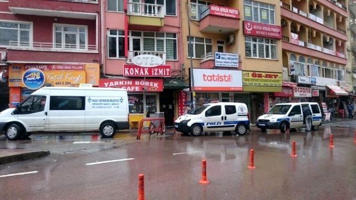 Seyyar Satıcı Otelde Ölü Bulundu