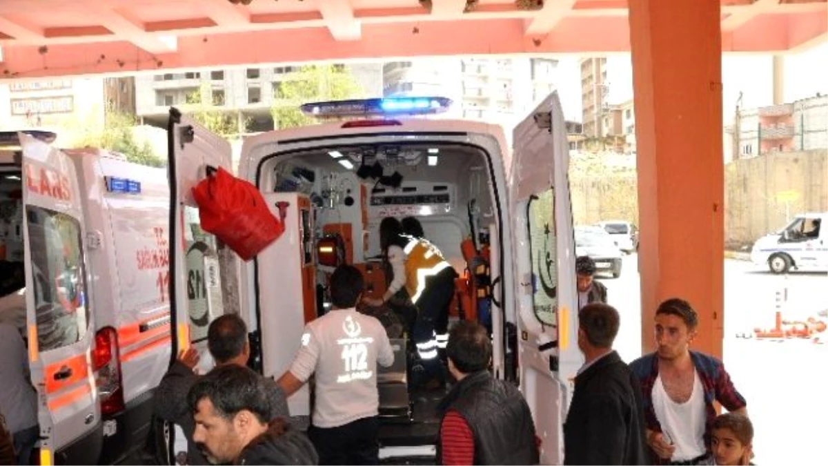 Şırnak\'ta Trafik Kazası: 4 Yaralı
