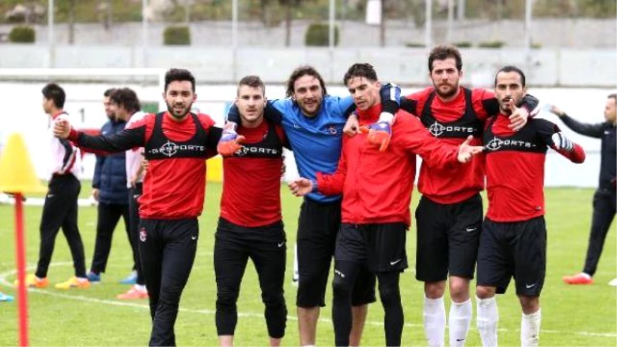 Trabzonspor\'da, Galatasaray Maçı Hazırlıkları Sürüyor