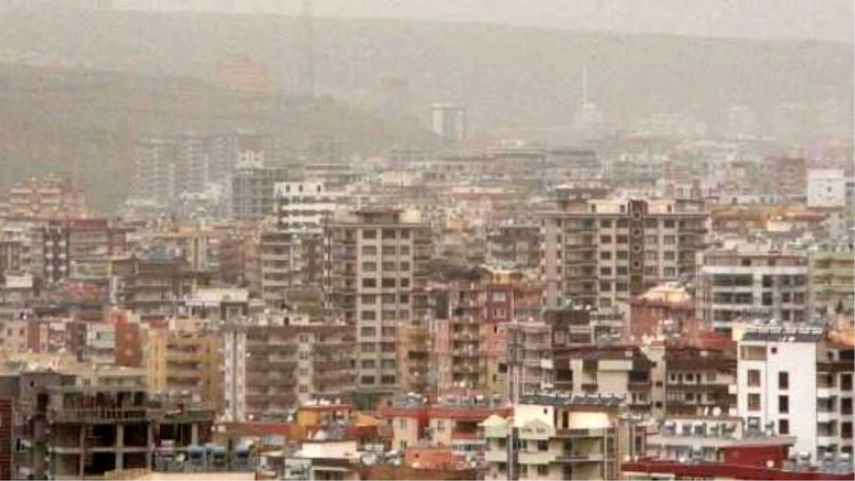 Viranşehir\'i Toz Bulutu Kapladı (2)